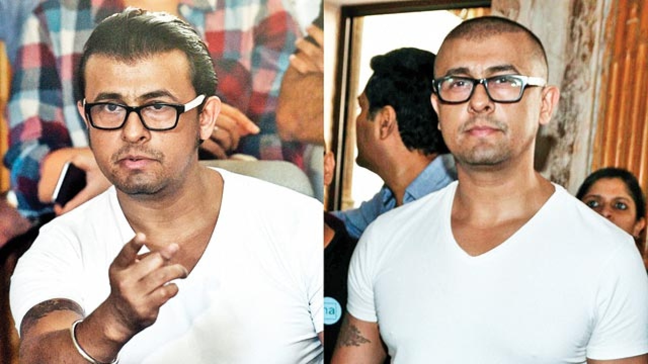Praybequiet Sonu Nigam Takes Fatwa Head On Chops Off Hair In