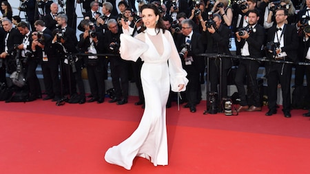 French style done right: Juliette Binoche gives 101
