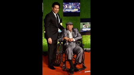 Sachin Tendulkar with his mentor Ramakant Achrekar
