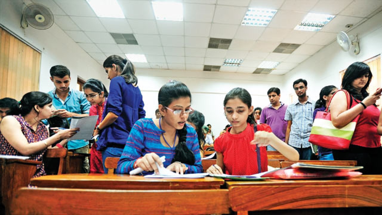 Students unhappy with 85% quota for Delhiites in DU