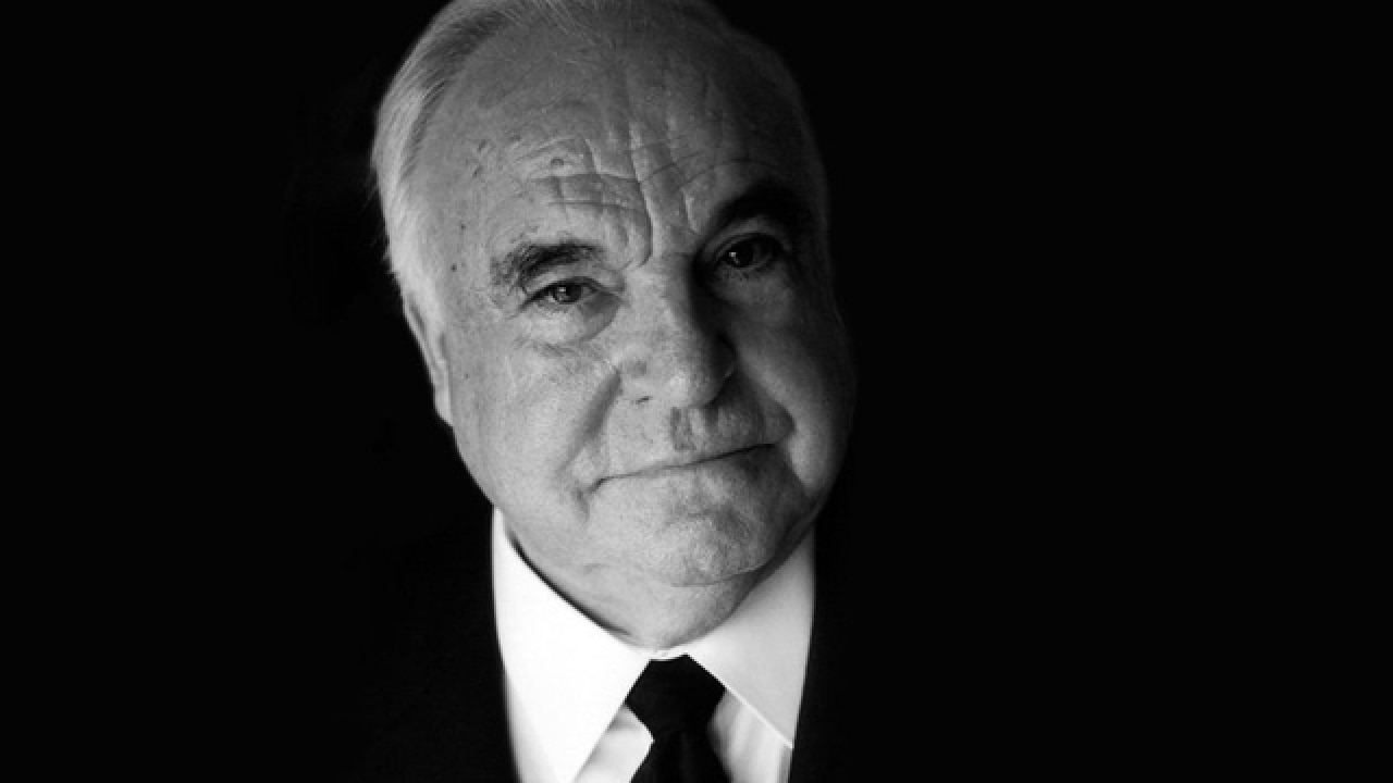 Helmut Kohl, father of German reunification, dies at 87