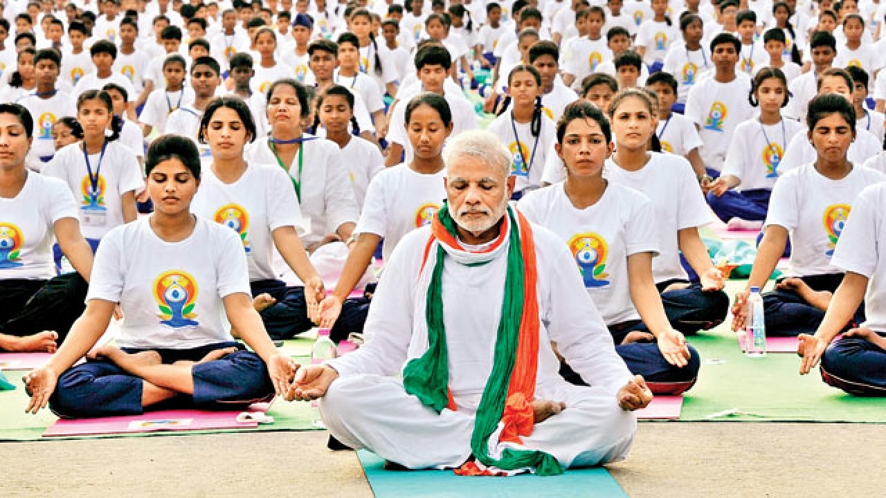 51 yoga teachers to work out with Narendra Modi