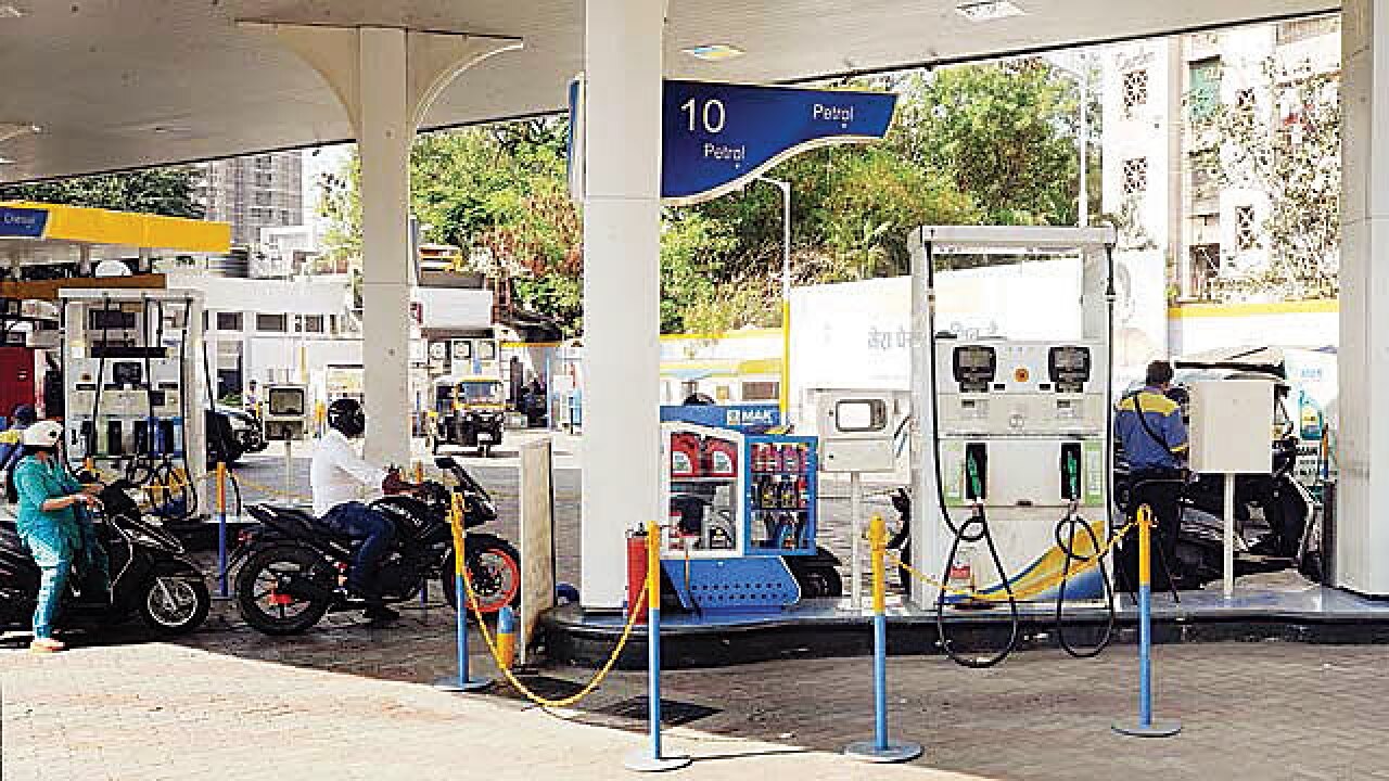SDMC makes construction of toilets at petrol pumps a must