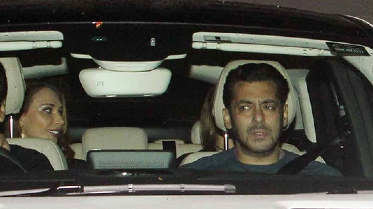 Salman Khan Takes Iulia Vantur For A Ride In The New Car Rumoured To Be Gifted By Shah Rukh Khan Check Pics Shahrukh khan and salman khan have started shooting for anand l rai next film. salman khan takes iulia vantur for a