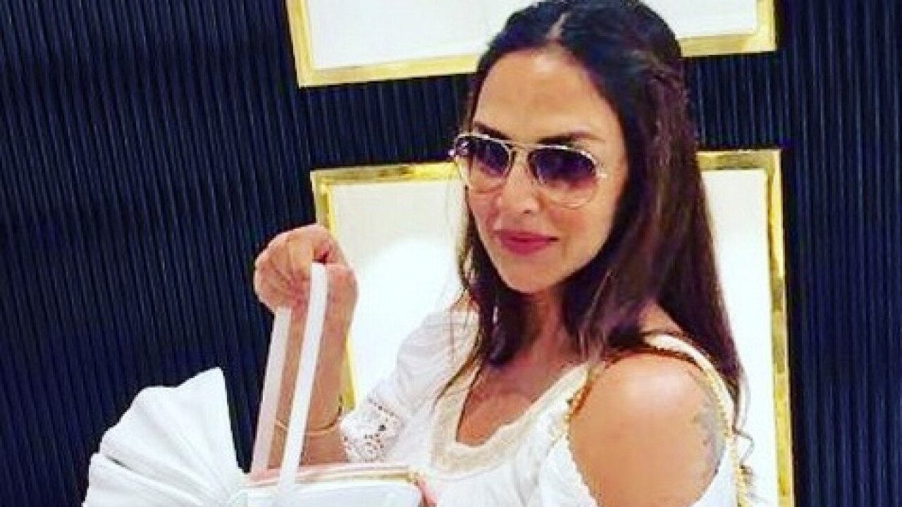 Mom To Be Esha Deol Makes Her Instagram Debut In Style The couple welcomed their second child, a baby girl, on june 10. esha deol makes her instagram debut