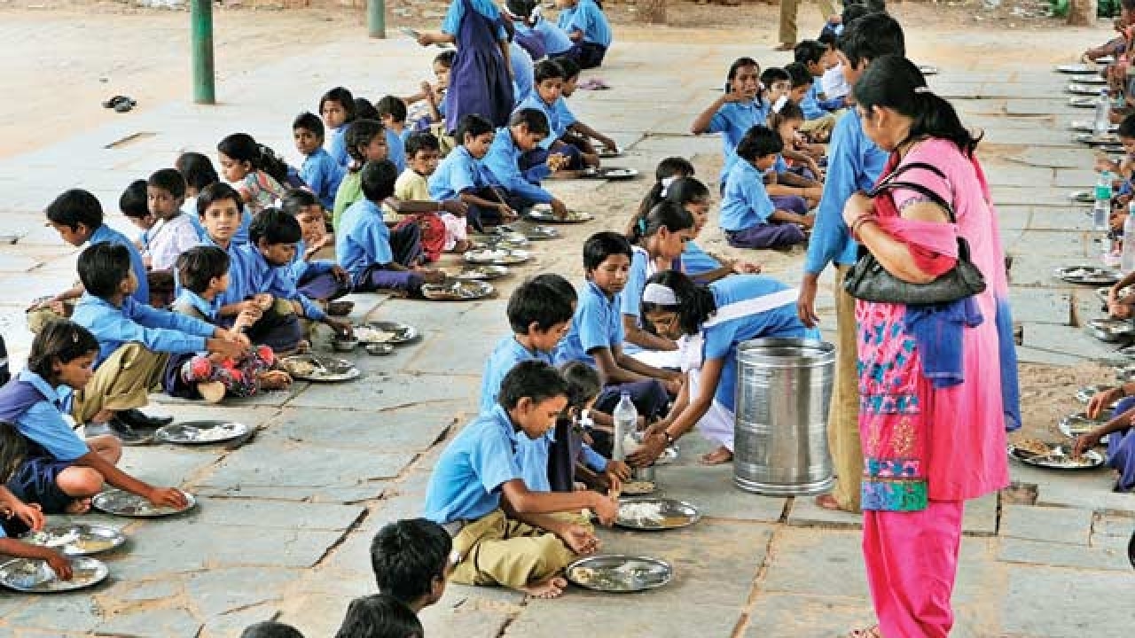 Soon, a change of menu for mid-day meals