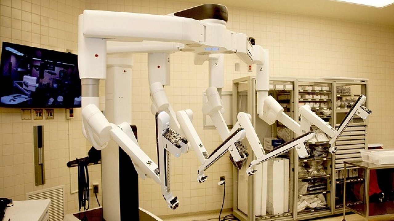 A da Vinci Surgical robot to wheel into Indore; surgeons to witness ...