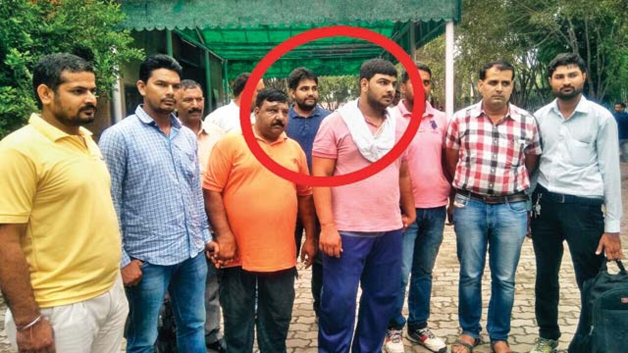 Police arrest father-son duo syndicate