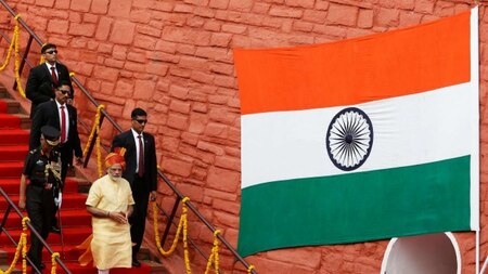 PM Modi leaves the venue to mingle with students