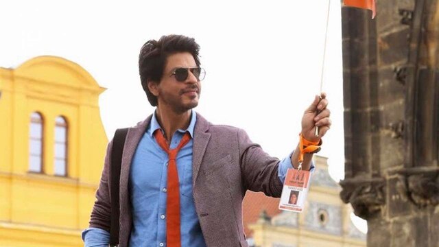 Distributors and exhibitors make a plea to Shah Rukh Khan to