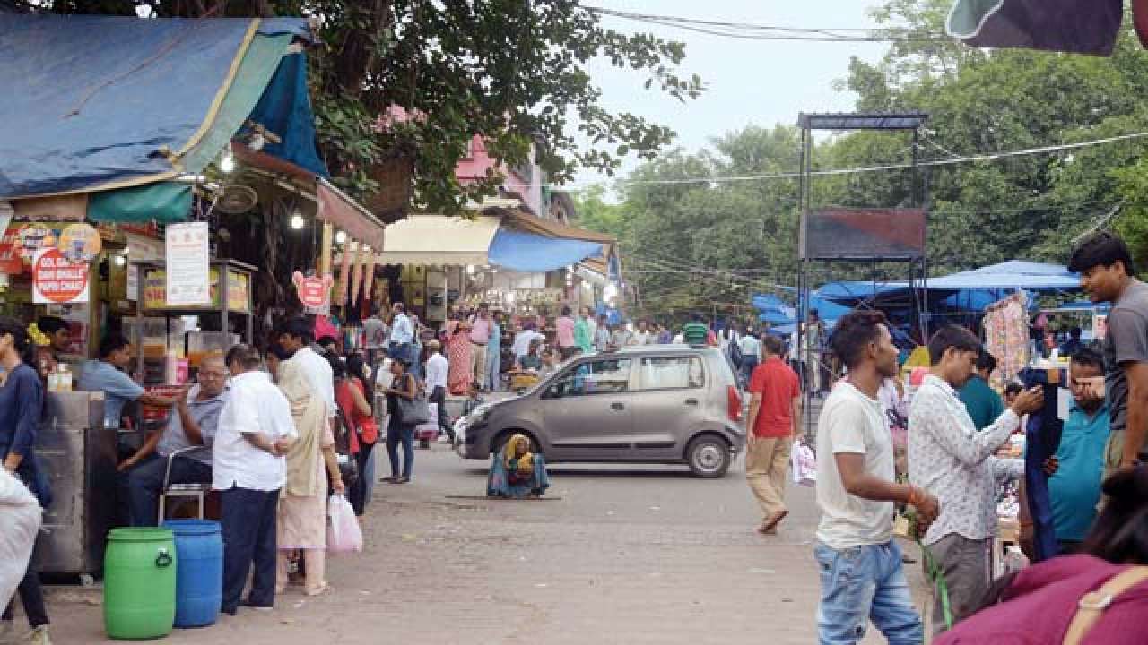 Shopkeepers In Sarojini Nagar Market Still Live In Terror