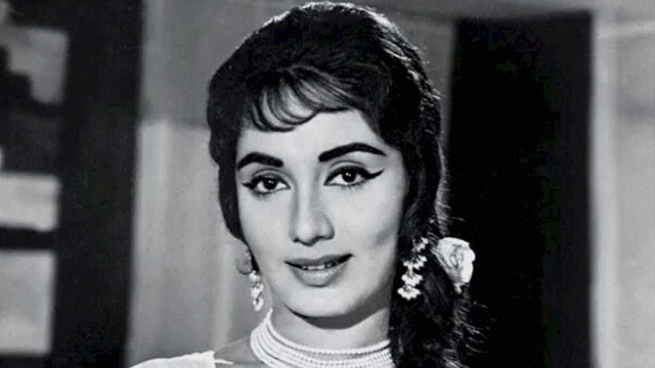 Remembering Sadhana: 5 Memorable songs of the yesteryear 