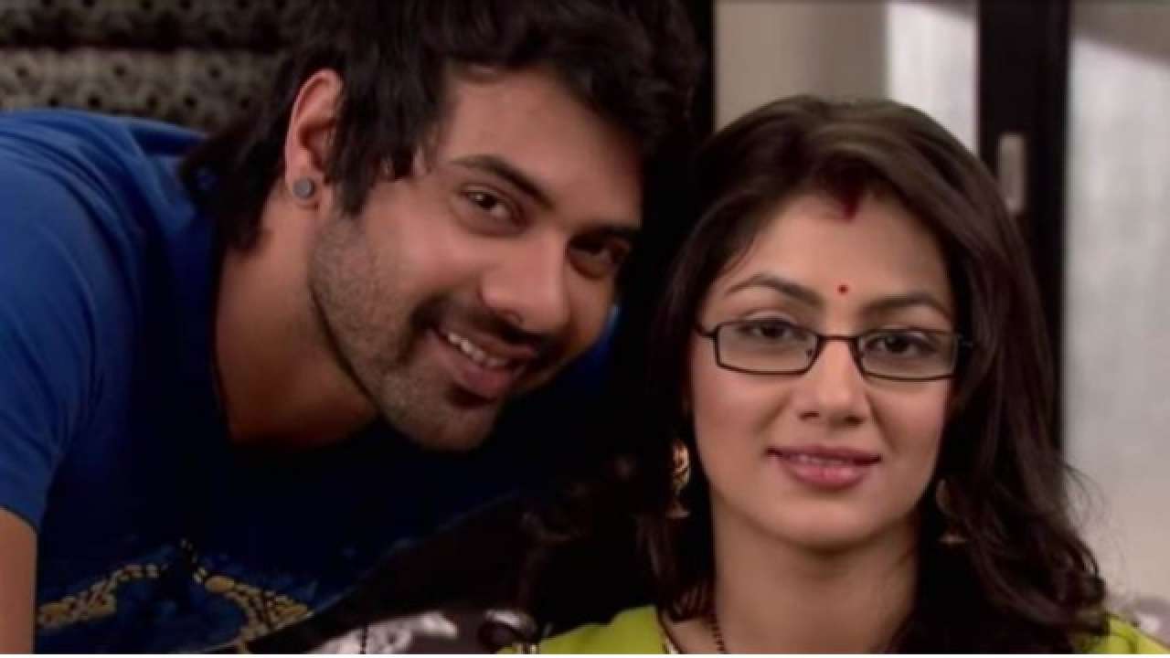 Kumkum Bhagya September 5 Update Aliya Asks Munni To Prove She Is Not In Love With Abhi This is aaliyah love by interview with a on vimeo, the home for high quality videos and the people who love them. kumkum bhagya september 5 update aliya