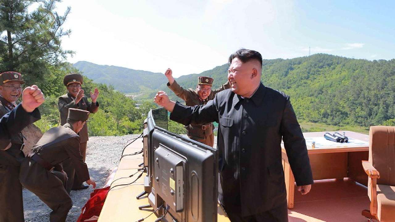 US says North Korea's Kim Jong Un 'begging for war', mulls strongest ...