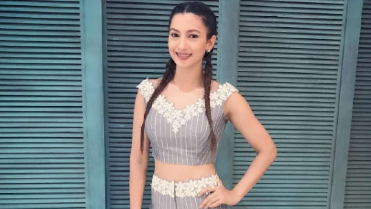 Gauahar Khan comes forward to support the cause of Breast ...