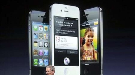 iPhone 4S, 2011