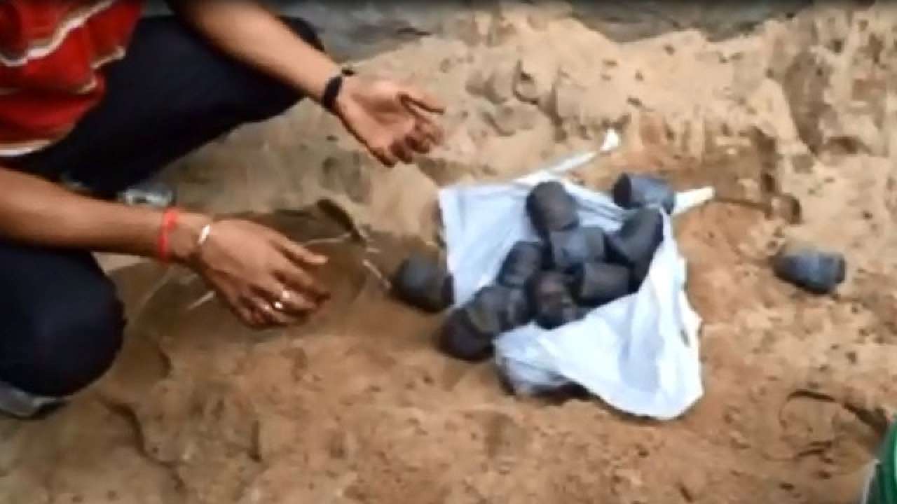14 live bombs recovered from shop in West Bengal's Howrah district