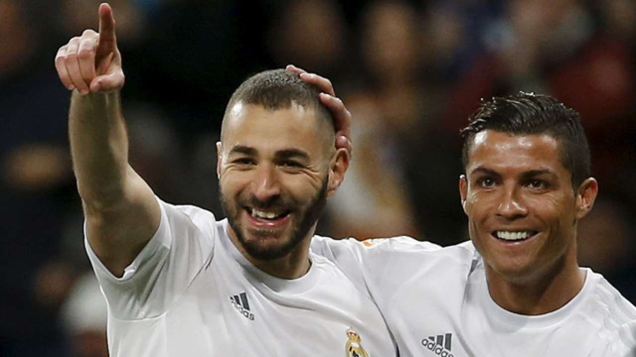 Real Madrid Hand Bumper Four Year Contract To Ronaldo S Perfect Partner Karim Benzema