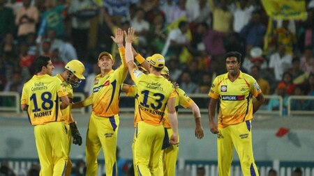 Michael Hussey (CL) and Faf Du Plessis (CR) high-five after the last RCB wicket falls