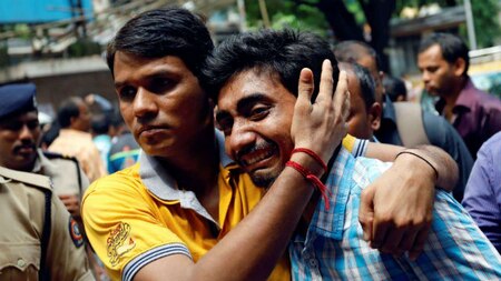Mumbai grieve after massive stampede
