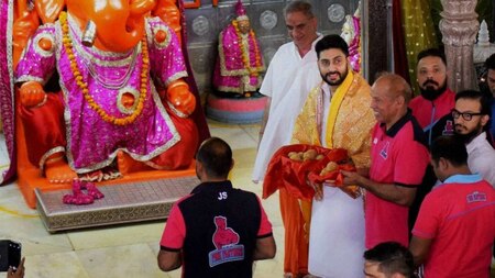 Junior Bachchan seeks blessing for Pink Panthers