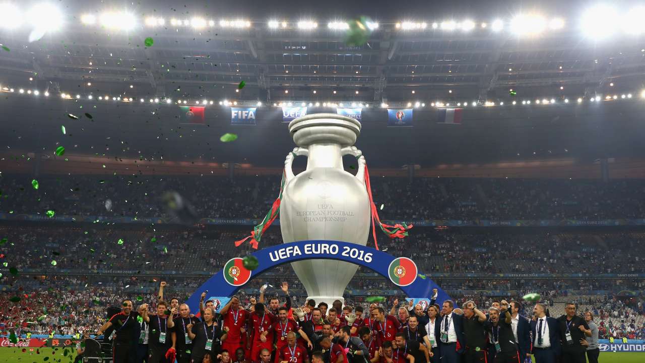 In Pictures: Portugal and Cristiano Ronaldo celebrate Euro 2016 win ...