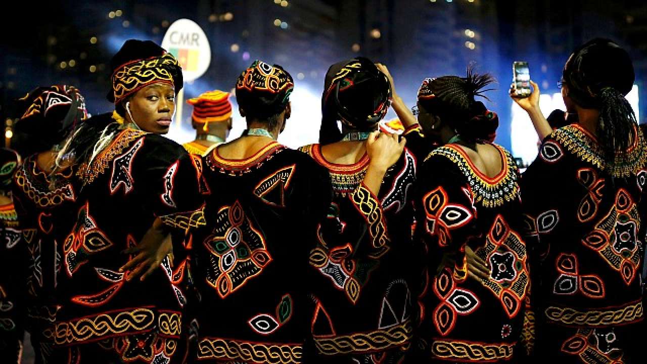 Welcome with dance