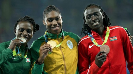 Caster Semenya (South Africa / centre)