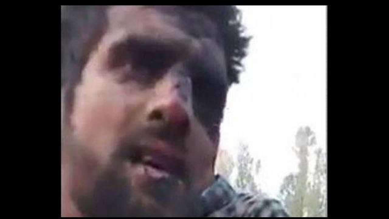 J&K: Police rescue mentally-challenged man from murderous mob that thought he was a braid-chopper J&K: Police rescue mentally-challenged man from murderous mob that thought he was a braid-chopper