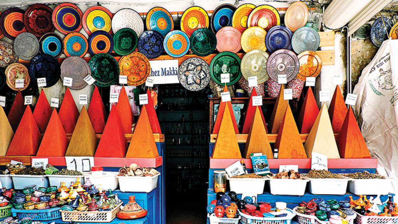 RSS-affiliate seeks economic clarity with a 'Chinese cell'