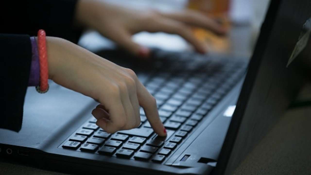 Laptops pose fire hazard in checked baggage and should be banned Report