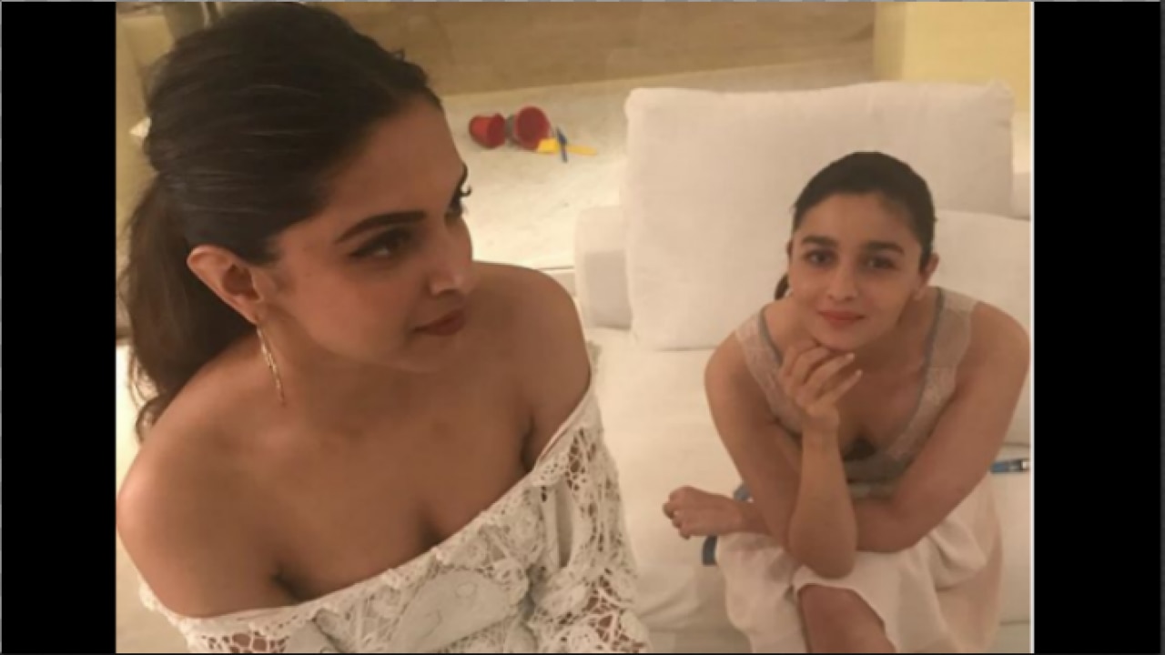 Aliya Vatt Xxx Video - Deepika Padukone is Alia Bhatt's BIGGEST fan and here is the proof