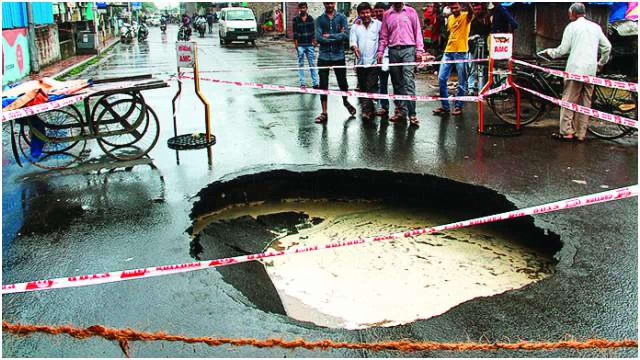 Gujarat High Court orders redressal cell for bad roads in all zones