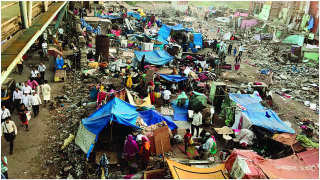 slum-dwellers-return-to-garib-nagar