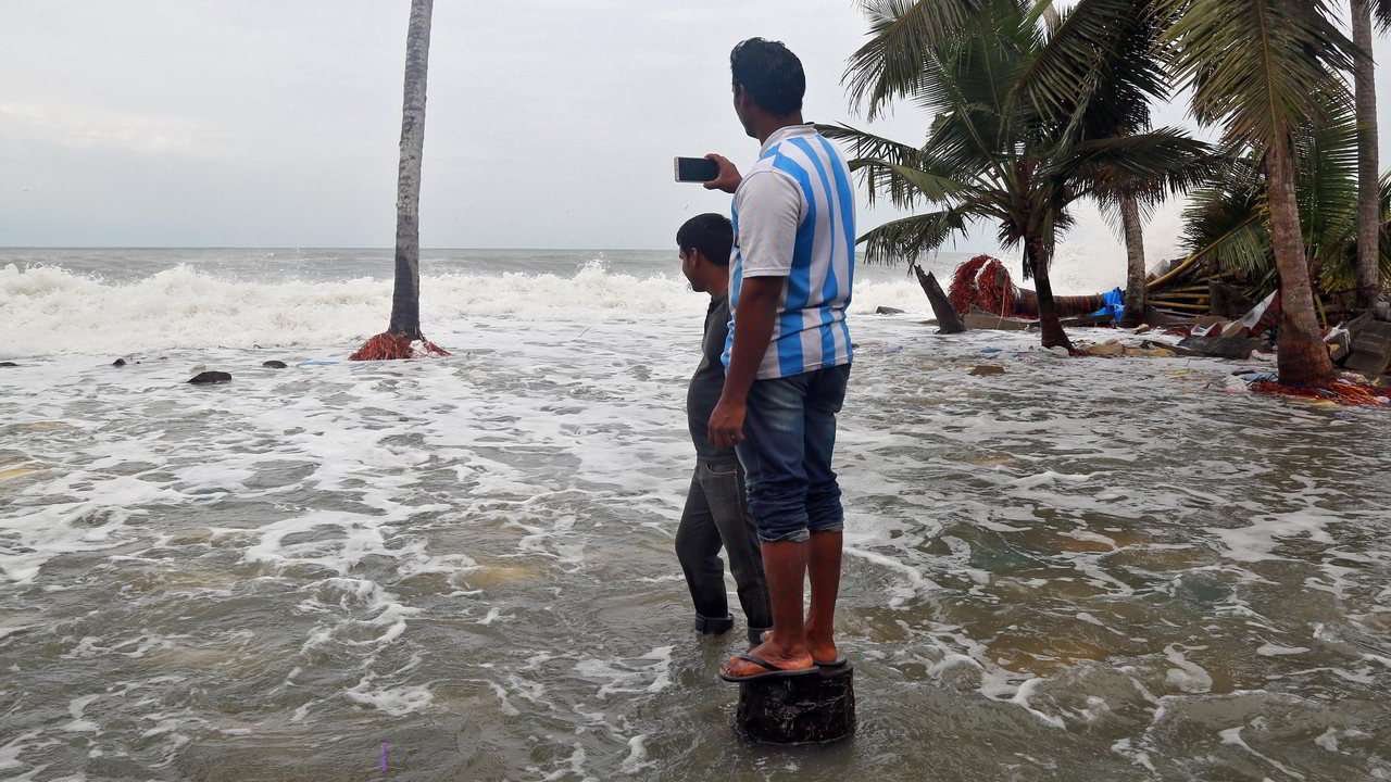 Cyclone Ockhi: South Gujarat, Kutch On Alert