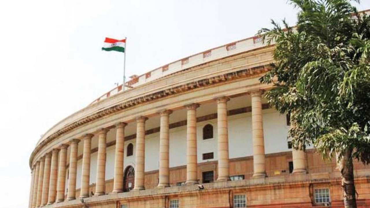INLD MP enters Parl complex on a tractor