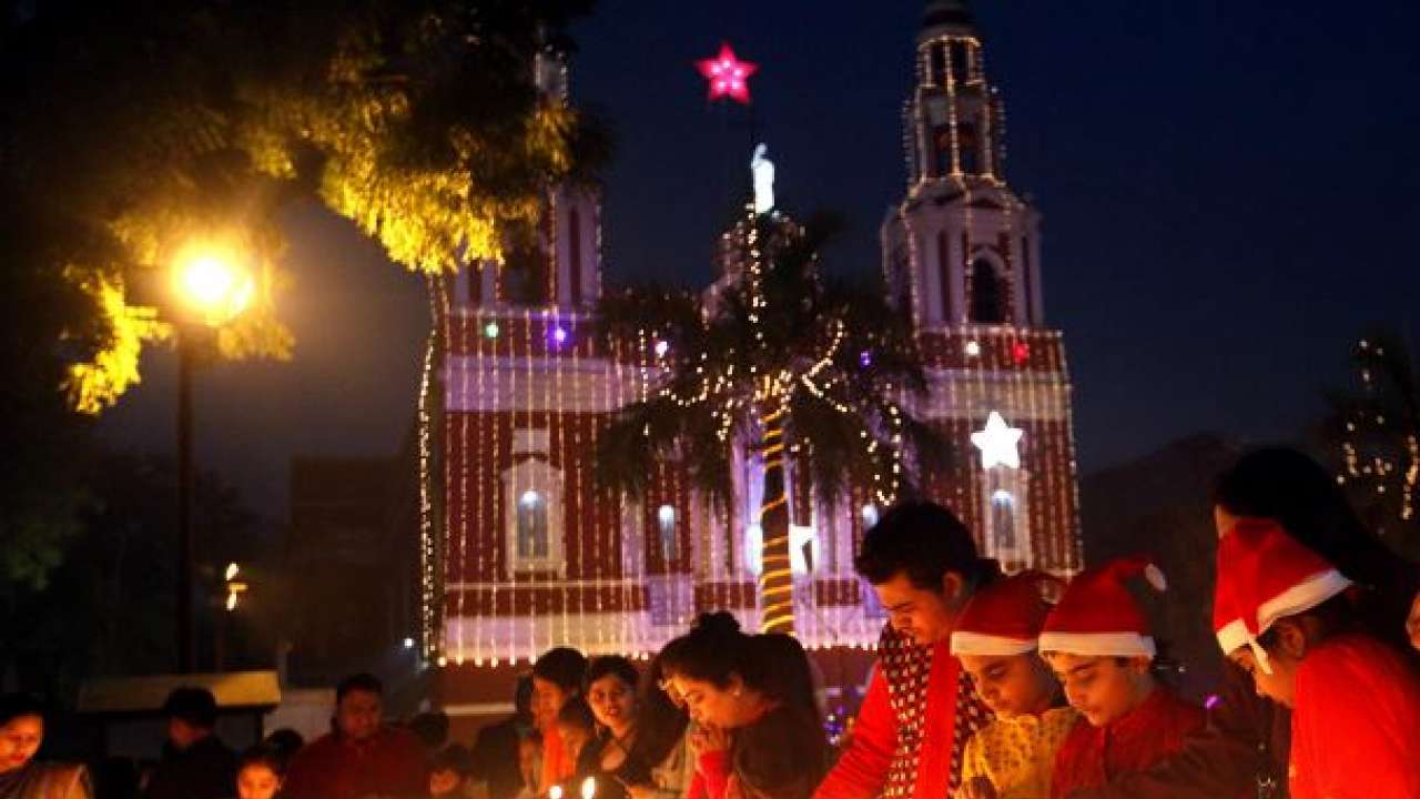 India Celebrates Christmas With Much Fanfare