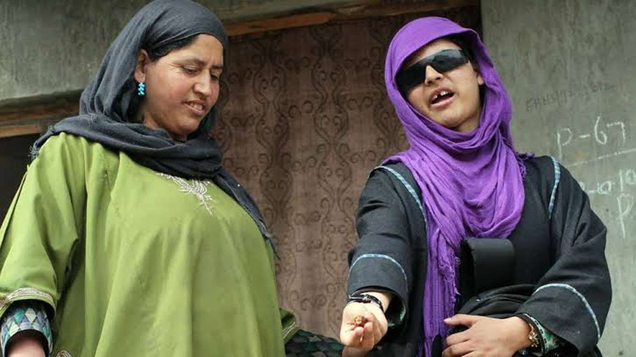 Kashmiri girl blinded by pellets clears Class X board exam