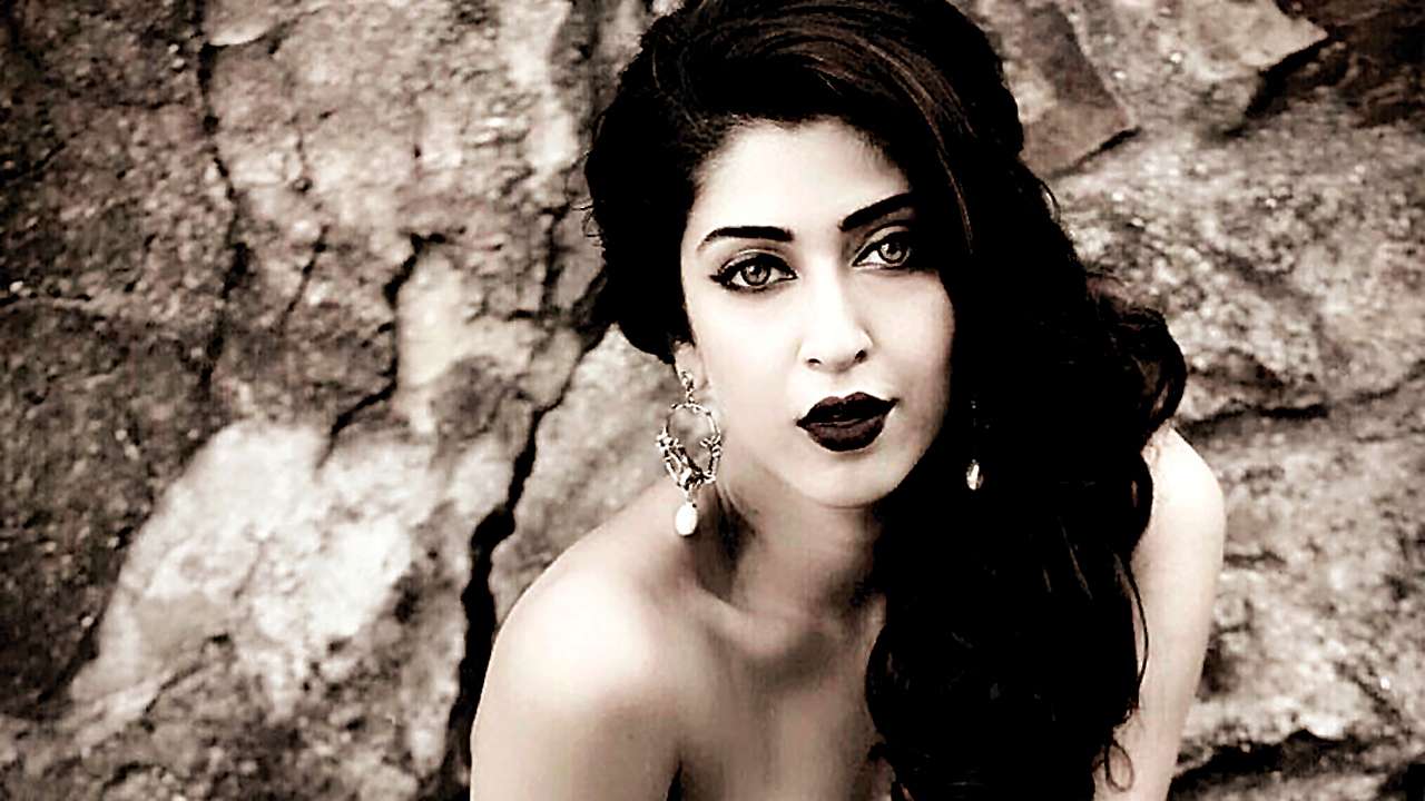 1280px x 720px - Sonarika Bhadoria aka Parvati is back on TV after 5 years!