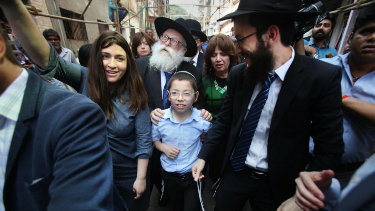 Moshe arrives at Nariman House