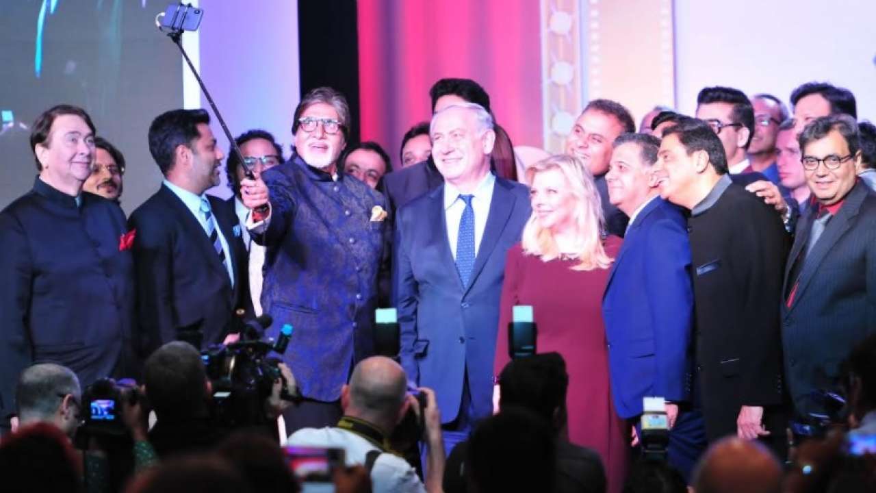 643160-amitabh-bachchan-selfie-israeli-p