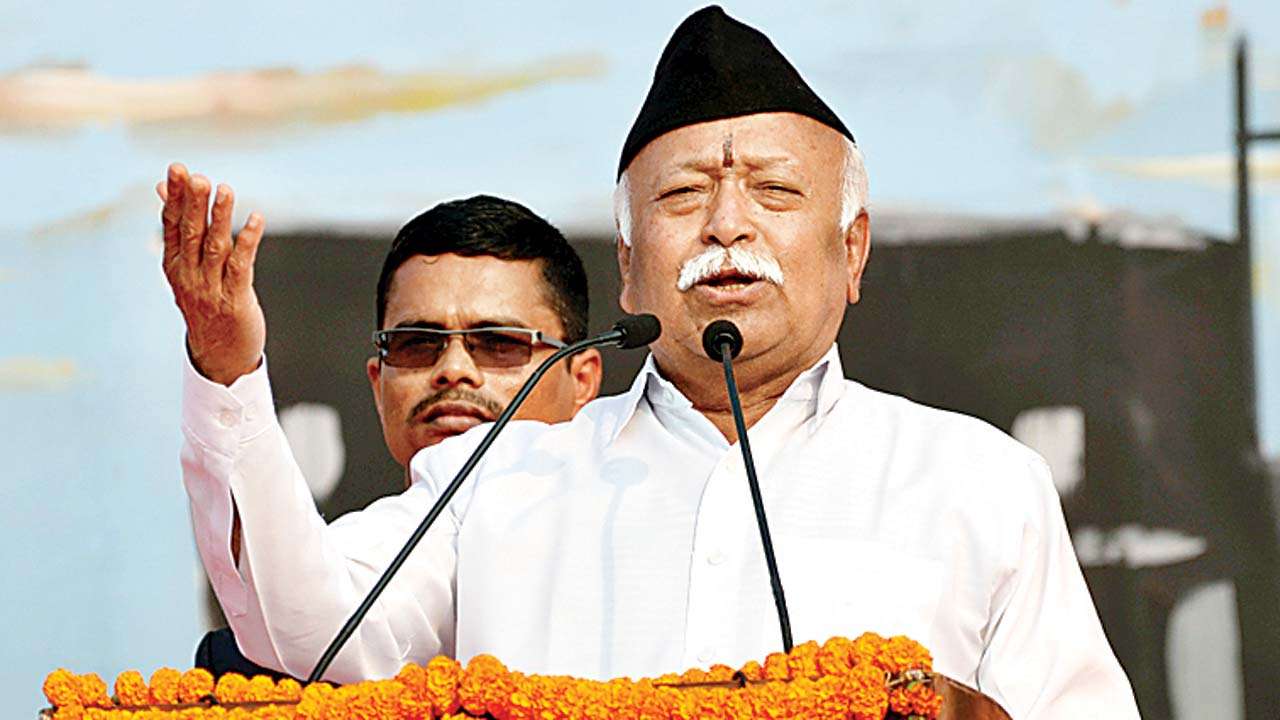Rss chief unfurls tricolour in kerala, defies state rule