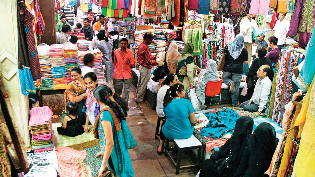 A Tour Around 8 Fabulous Street Markets Of Mumbai