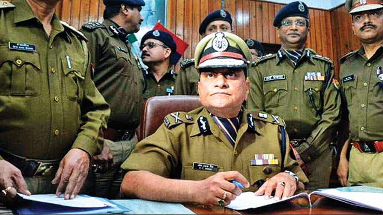 You’ve free hand to go after criminals: UP DGP