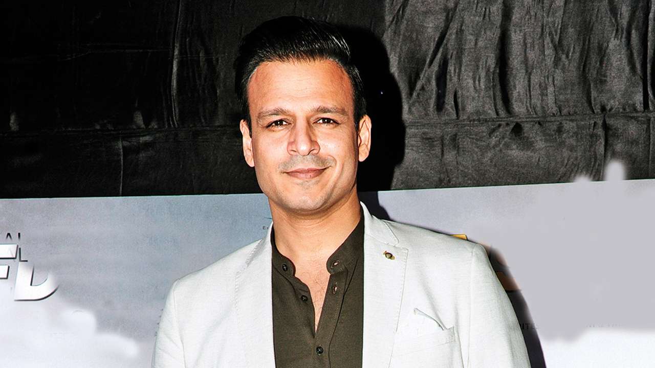 Vivek Oberoi apologises for tweet on Aishwarya, dropped from charity  fund-raising event - Oneindia News