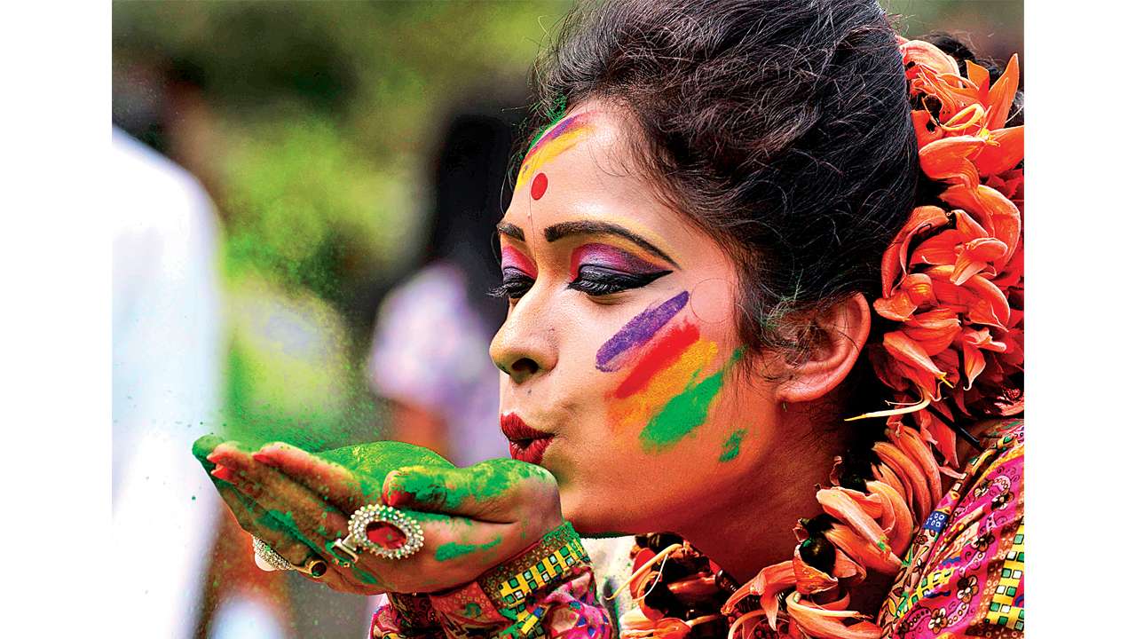 Pin by Eddie Rogers on Festival of color | Fashion girl images, Dehati girl  photo, Holi girls