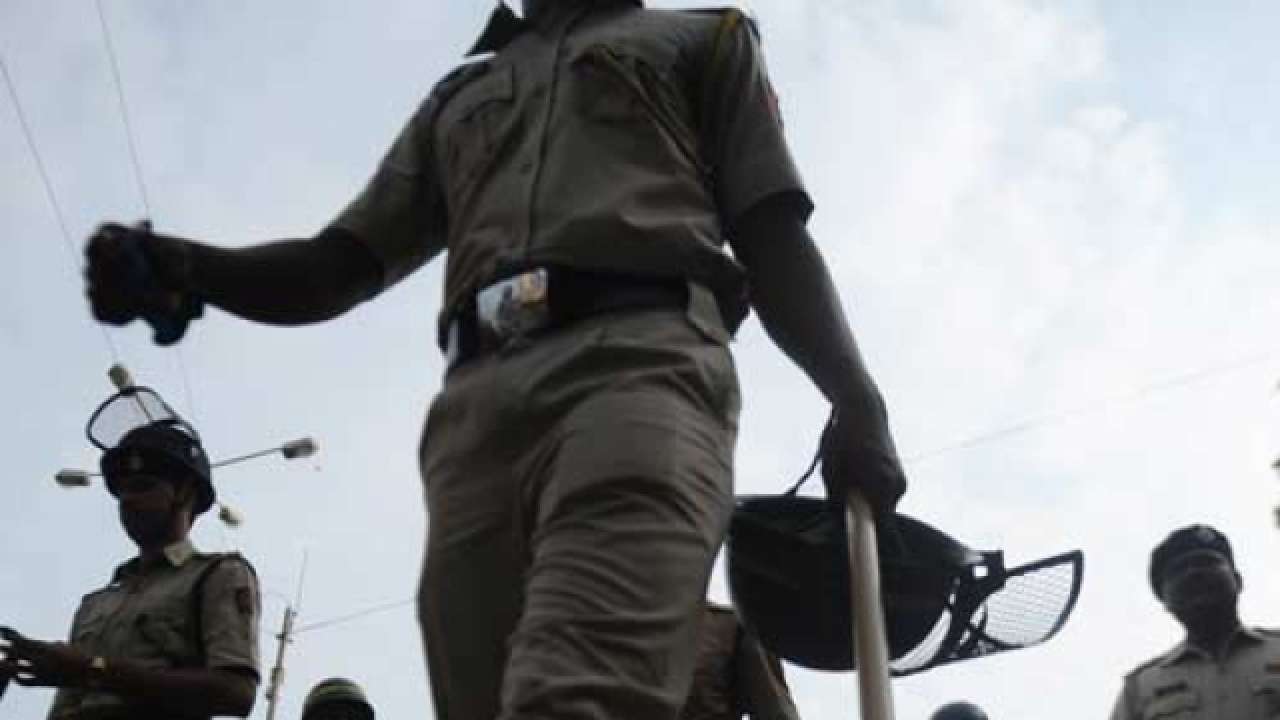 seven-cops-suspended-for-inhuman-behaviour-dereliction-of-duty-in-up