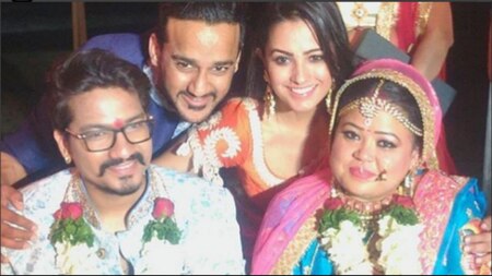 Anita Hassanandani & husband Rohit Reddy pose with the newlyweds