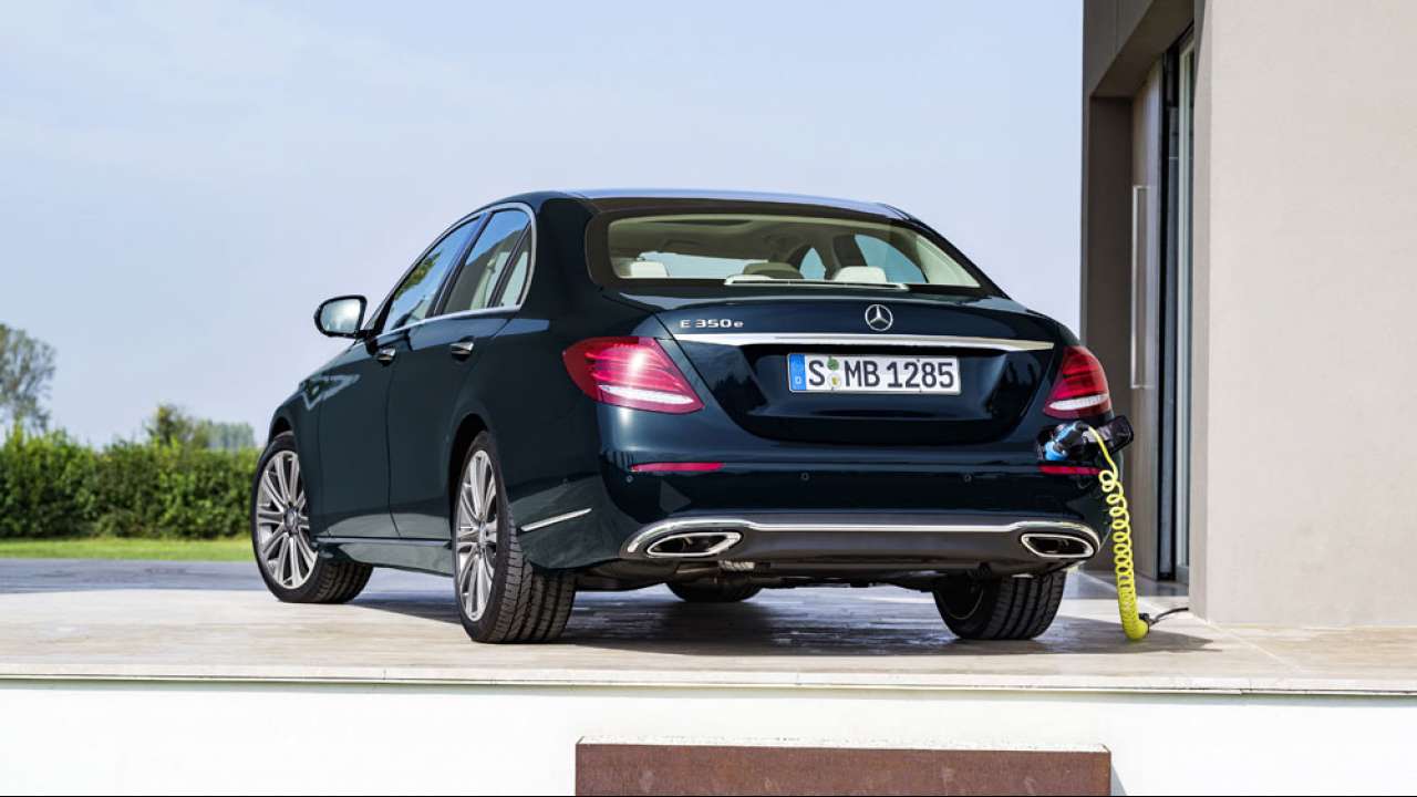 Mercedes-Benz 2016 E-Class: Also available in planet-saving hybrid