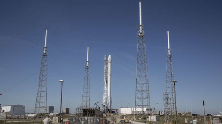 Falcon 9 and Dragon ready for blast off